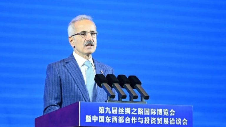 Turkey Asia Europe logistics bridge leads global trade