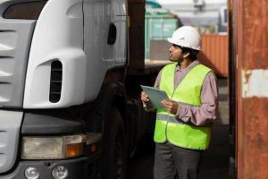 Key Strategies for Truckers to Achieve Work Life Balance on the Road